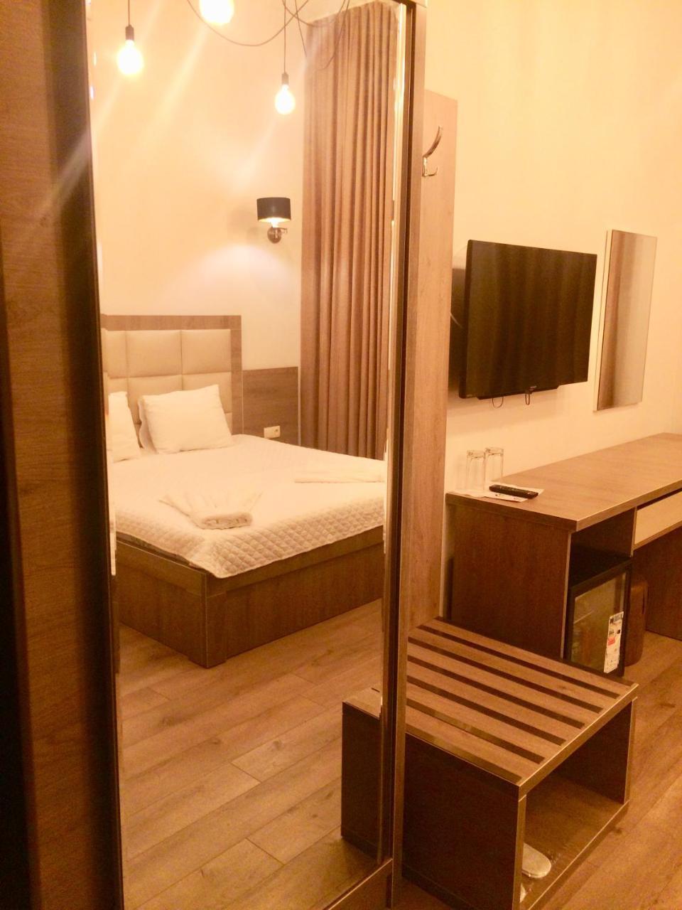 Iveria Batumi Exterior foto